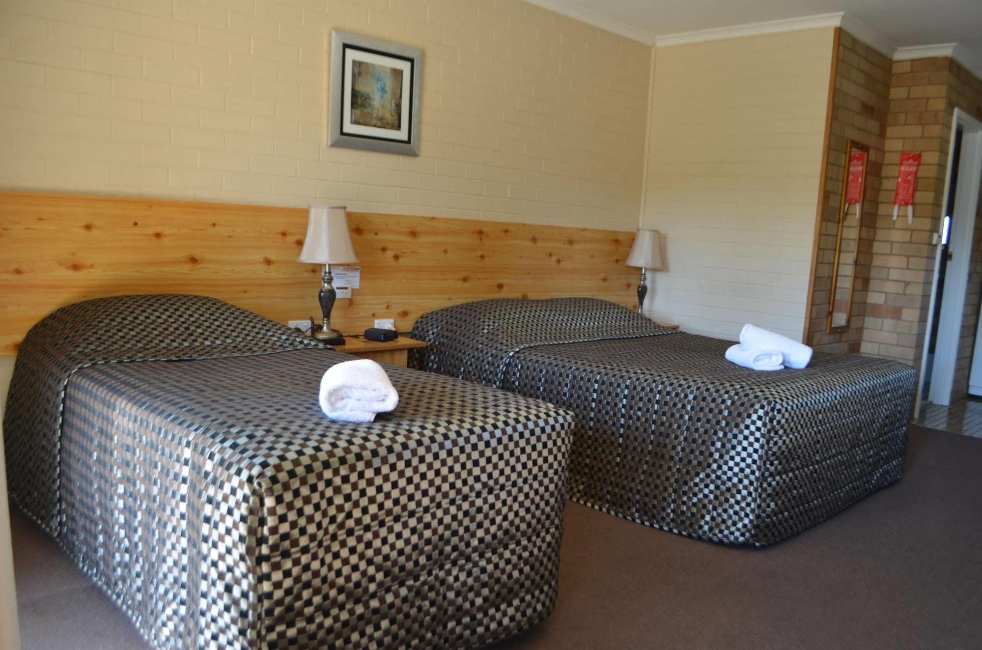 וואגה וואגה Burringa Garden Motel מראה חיצוני תמונה